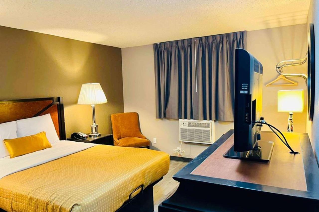 Super 8 By Wyndham Benton Harbor St Joseph Hotel Ngoại thất bức ảnh
