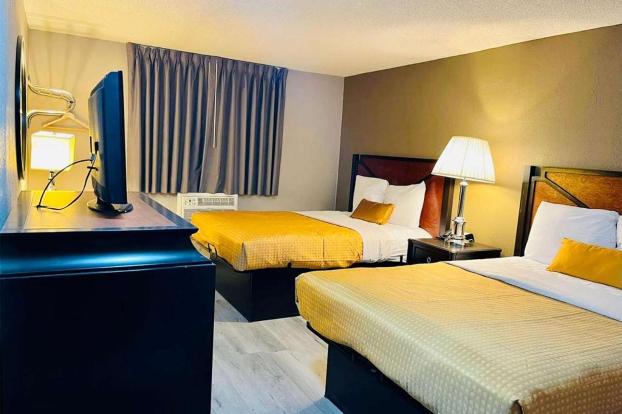 Super 8 By Wyndham Benton Harbor St Joseph Hotel Ngoại thất bức ảnh